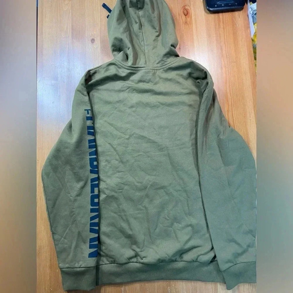 Star Wars - The Mandalorian - Medium Green Hoodie / Sweater - BNWT ✨ - Picture 2 of 15